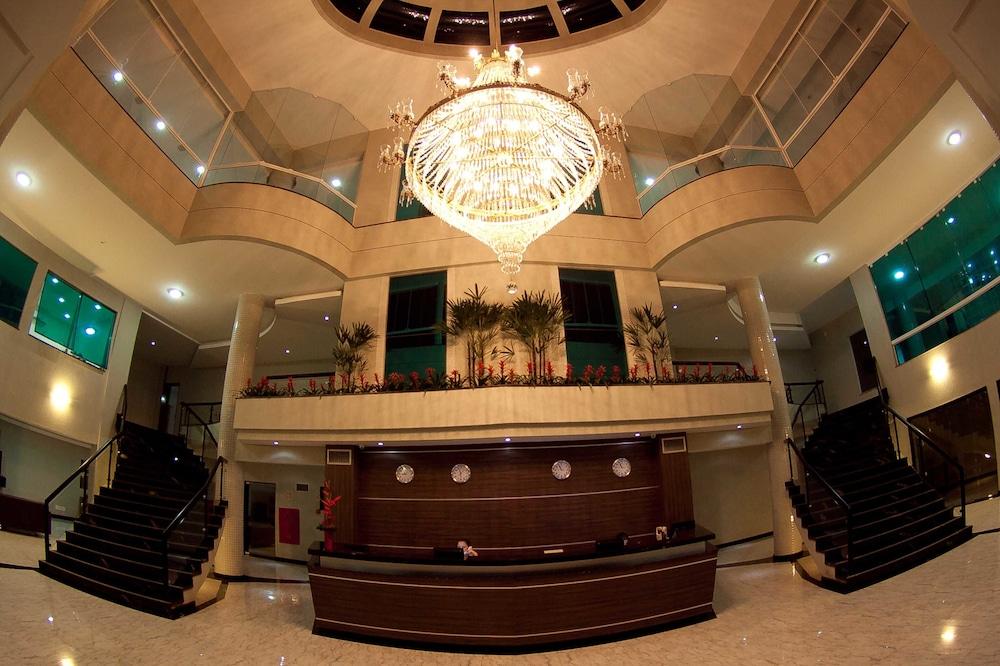 Premier Parc 4*